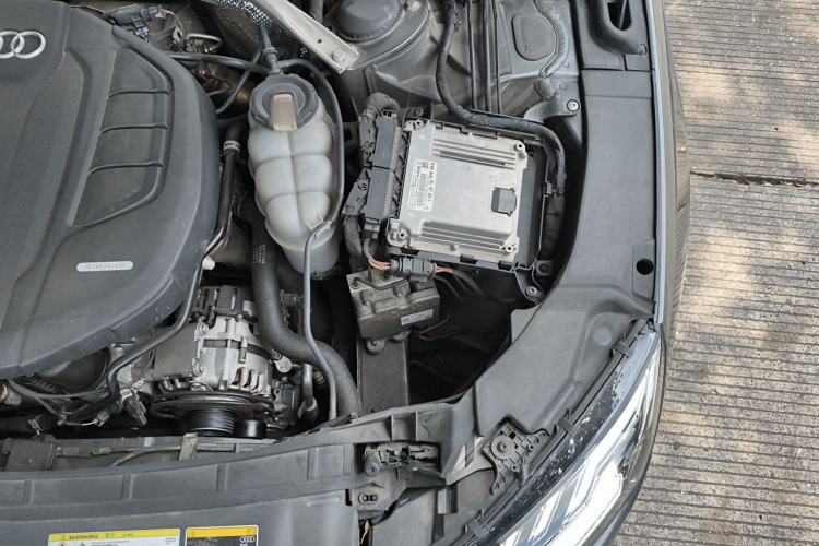 Used Audi A4L 2020 40 TFSI Fashion Dynamic Model Engine Bay Left