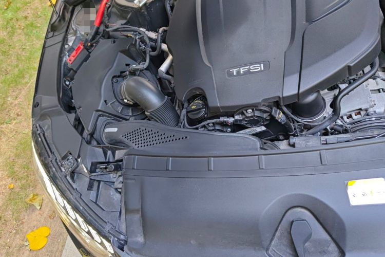 Used Audi A4L 2020 40 TFSI Fashion Dynamic Model Engine Bay Right