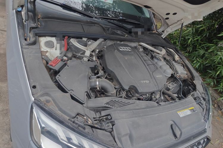 Used Audi A4L 2020 40 TFSI Fashionable and Elegant Model Engine Bay Right