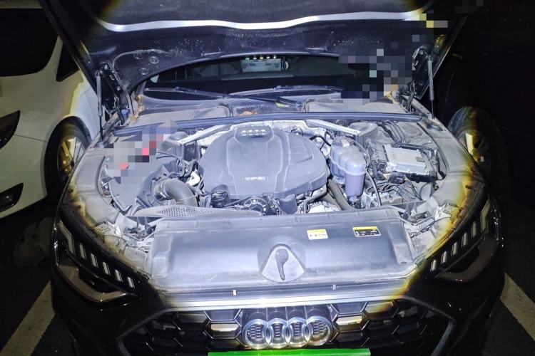 Used Audi A4L 2020 40 TFSI Luxury Dynamic Model Engine Bay