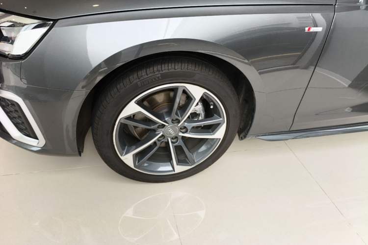 Used Audi A4L 2020 40 TFSI Fashion Dynamic Model Exterior 4