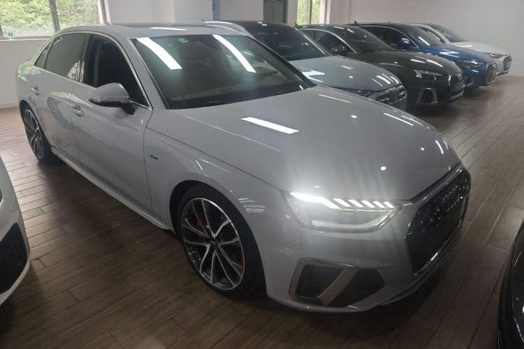 Used Audi A4L 2020 45 TFSI quattro Prestige Dynamic Edition Front Right 45 Deg