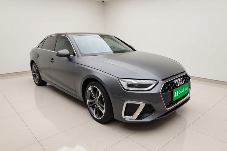 Used Audi A4L 2020 40 TFSI Fashionable and Elegant Model Front Right 45 Deg