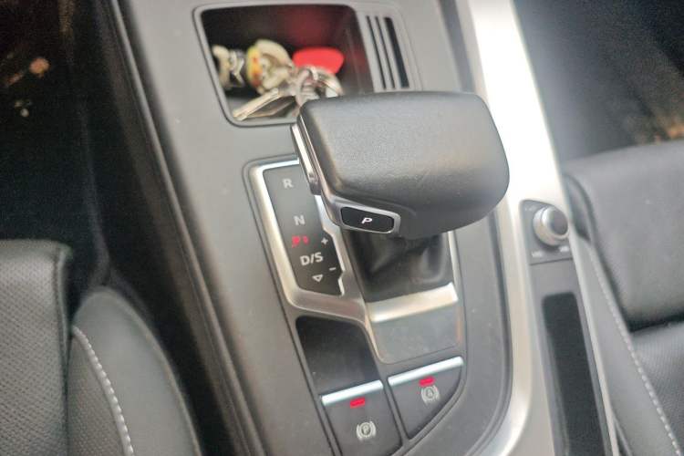 Used Audi A4L 2020 40 TFSI Fashion Dynamic Model Gear Lever