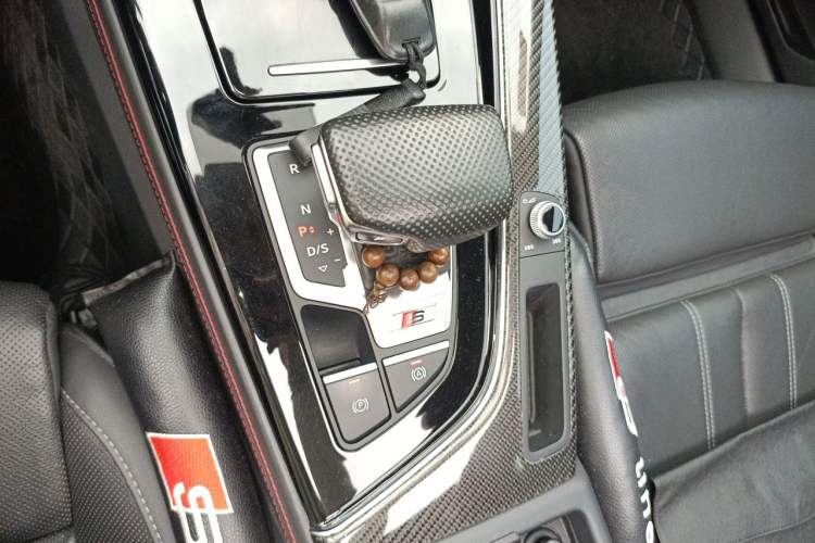 Used Audi A4L 2020 40 TFSI Fashion Dynamic Model Gear Lever
