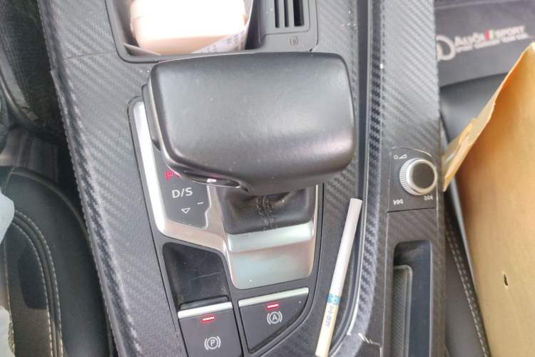 Used Audi A4L 2020 40 TFSI Luxury Prestige Edition Gear Lever