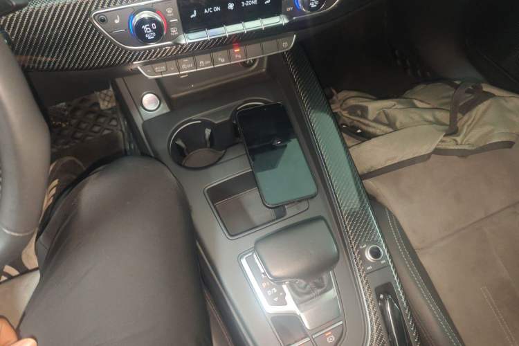 Used Audi A4L 2020 45 TFSI quattro Prestige Dynamic Edition Gear Lever