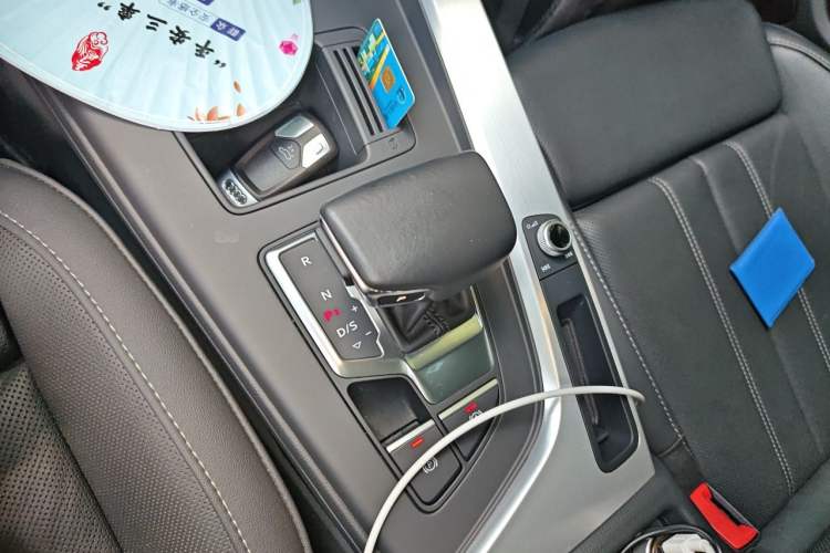 Used Audi A4L 2020 40 TFSI Fashion Dynamic Model Gear Lever