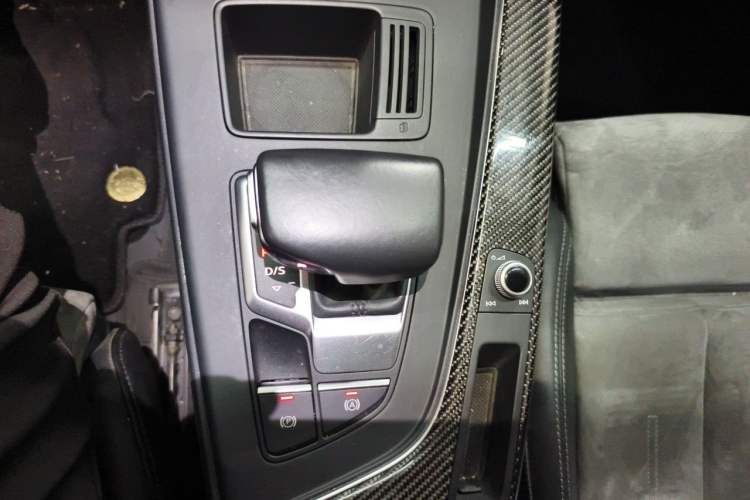 Used Audi A4L 2020 45 TFSI quattro Prestige Dynamic Edition Gear Lever