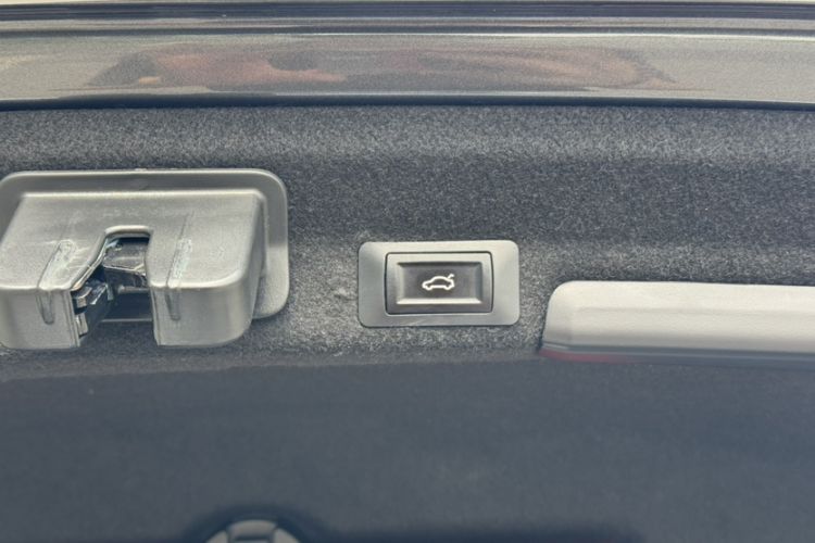 Used Audi A4L 2020 40 TFSI Fashion Dynamic Model Interior 7