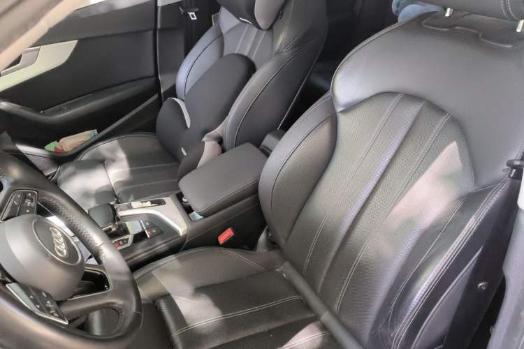 Used Audi A4L 2020 40 TFSI Luxury Dynamic Model Left Front Seat