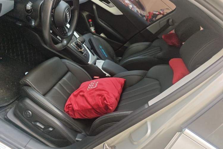 Used Audi A4L 2020 40 TFSI Fashion Dynamic Model Left Front Seat