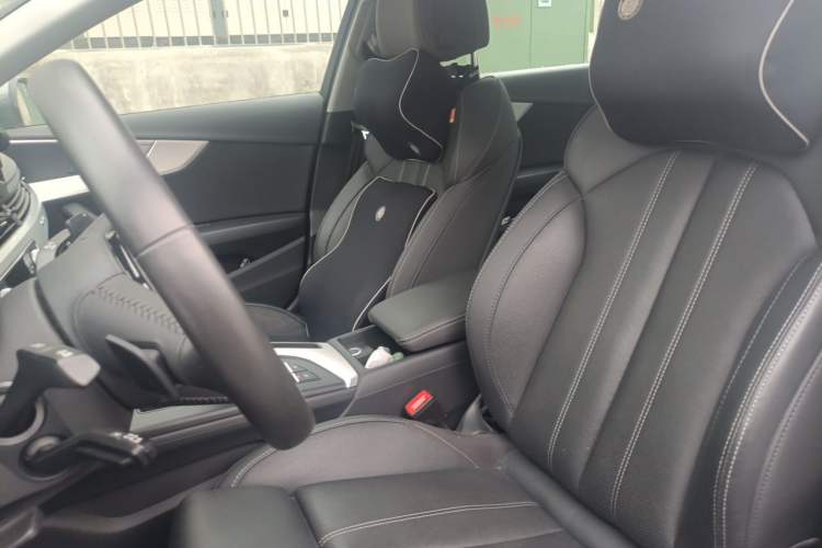 Used Audi A4L 2020 40 TFSI quattro Luxury Dynamic Model Left Front Seat