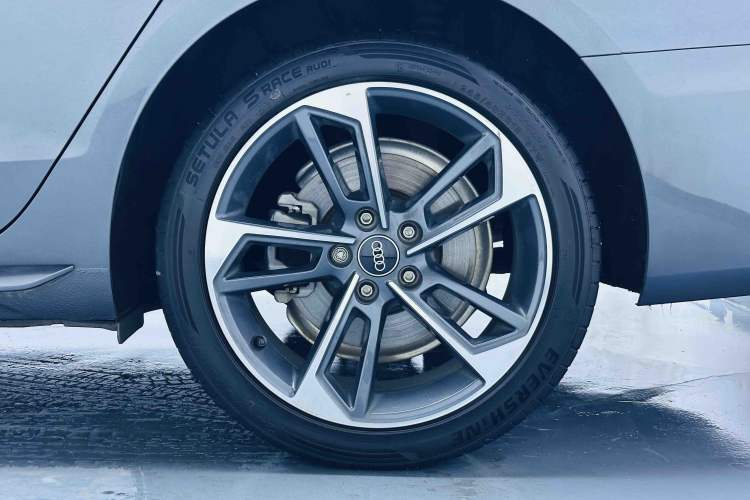 Used Audi A4L 2020 40 TFSI Fashion Dynamic Model Left Front Wheel Hub