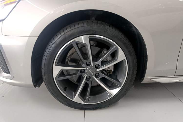 Used Audi A4L 2020 40 TFSI Fashion Dynamic Model Left Front Wheel Hub