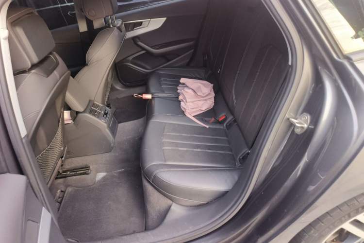 Used Audi A4L 2020 40 TFSI Luxury Dynamic Model Left Rear Seat