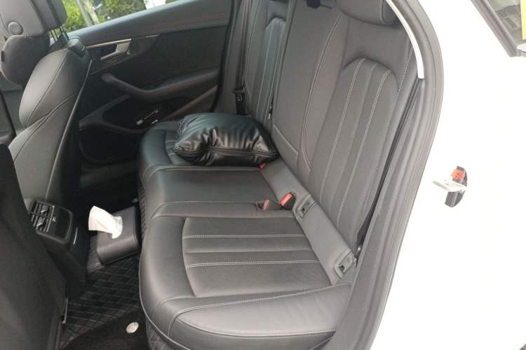 Used Audi A4L 2020 40 TFSI Fashion Dynamic Model Left Rear Seat