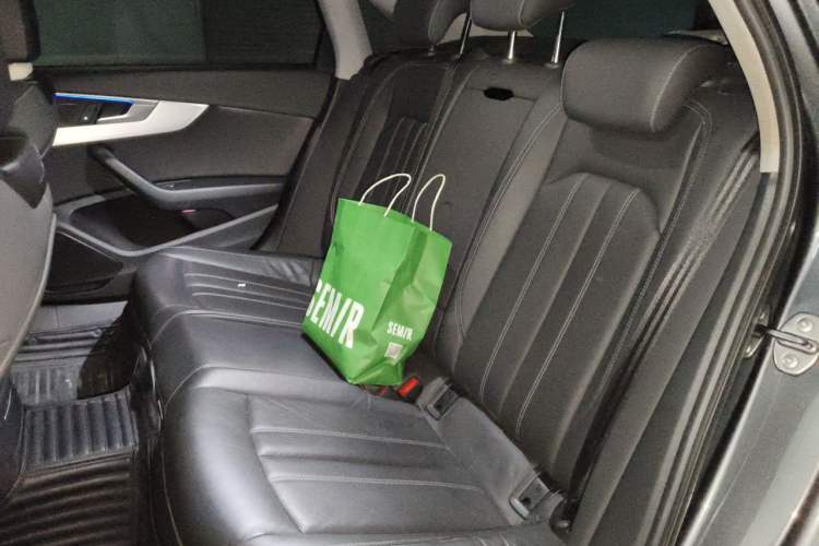 Used Audi A4L 2020 40 TFSI Luxury Dynamic Model Left Rear Seat