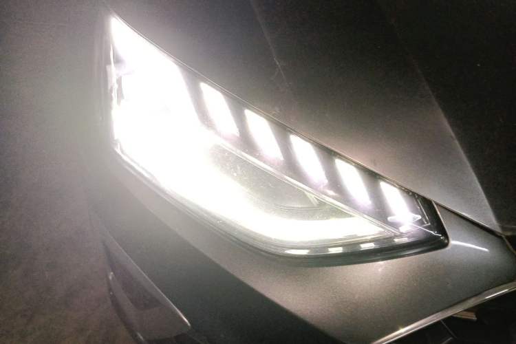 Used Audi A4L 2020 40 TFSI Fashion Dynamic Model Right Front Headlight