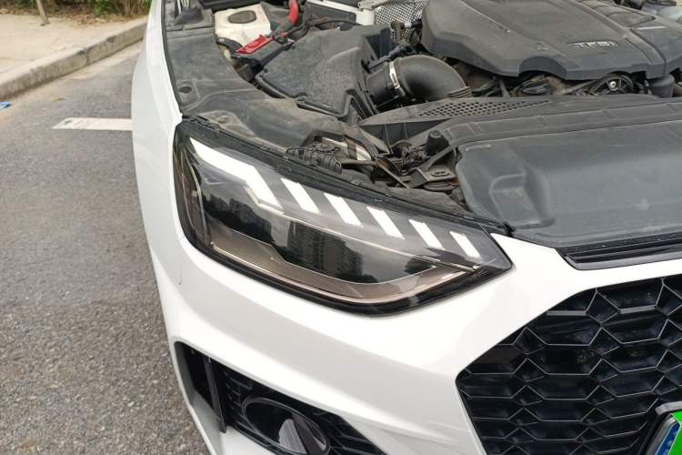 Used Audi A4L 2020 40 TFSI Fashion Dynamic Model Right Front Headlight