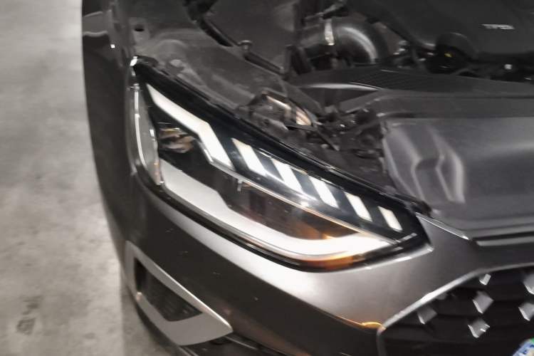 Used Audi A4L 2020 40 TFSI Fashion Dynamic Model Right Front Headlight