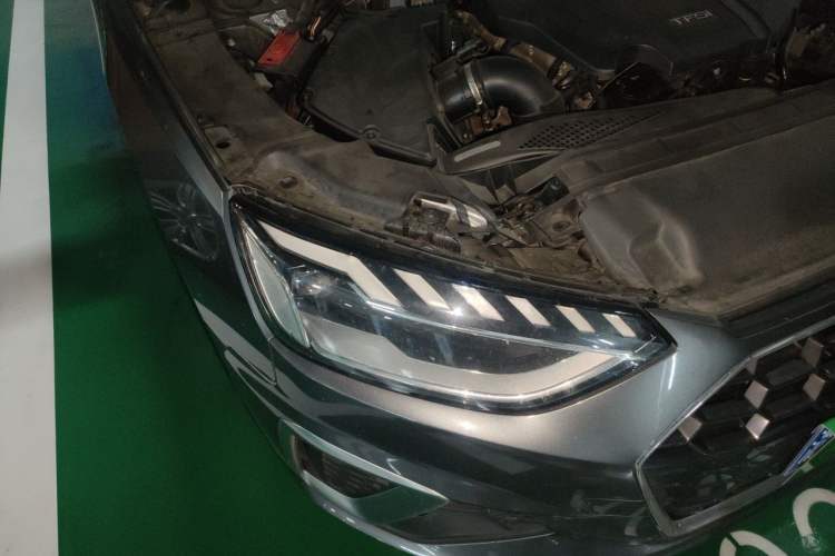 Used Audi A4L 2020 40 TFSI Fashion Dynamic Model Right Front Headlight