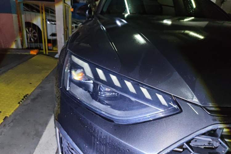 Used Audi A4L 2020 40 TFSI Fashion Dynamic Model Right Front Headlight