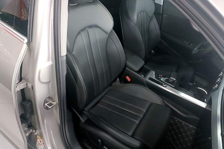 Used Audi A4L 2020 40 TFSI Fashion Dynamic Model Right Front Seat
