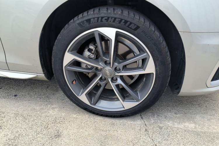 Used Audi A4L 2020 40 TFSI Fashion Dynamic Model Right Front Wheel Hub