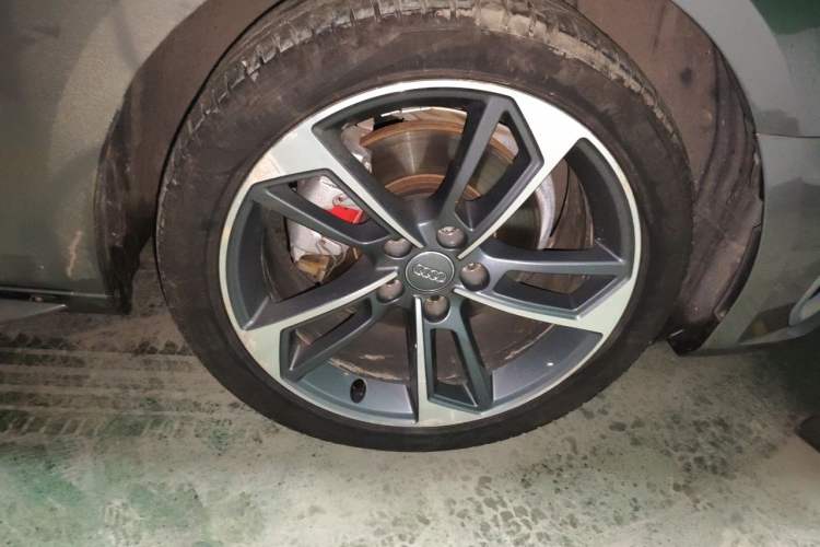 Used Audi A4L 2020 35 TFSI Fashion Dynamic Model Right Front Wheel Hub