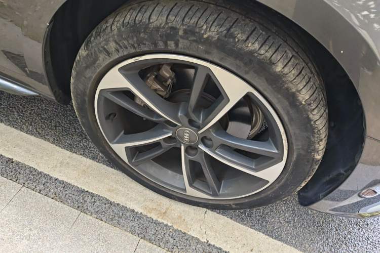 Used Audi A4L 2020 40 TFSI Fashion Dynamic Model Right Front Wheel Hub