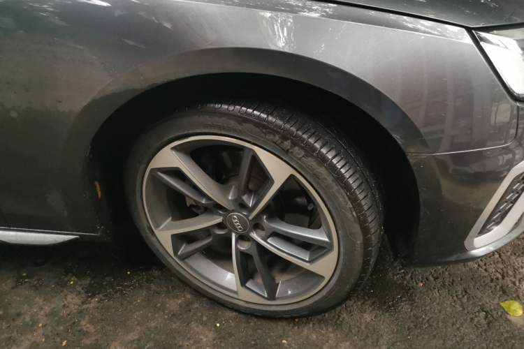 Used Audi A4L 2020 40 TFSI Fashion Dynamic Model Right Front Wheel Hub