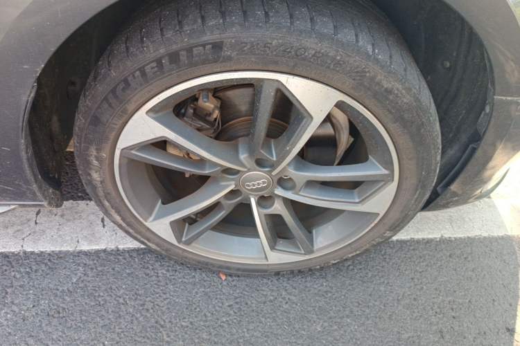 Used Audi A4L 2020 40 TFSI Fashion Dynamic Model Right Front Wheel Hub
