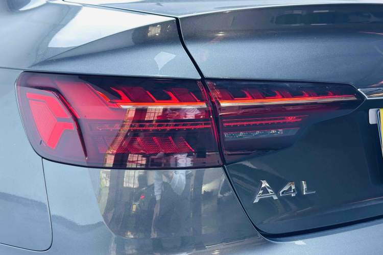 Used Audi A4L 2020 40 TFSI Fashion Dynamic Model Right Rear Taillight