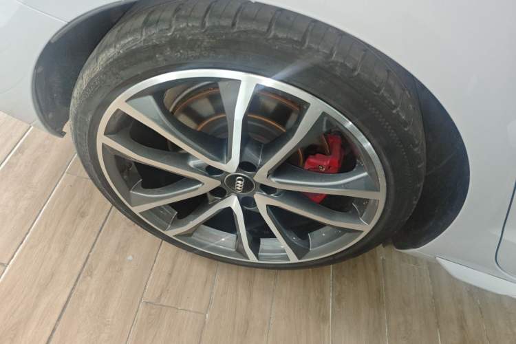 Used Audi A4L 2020 45 TFSI quattro Prestige Dynamic Edition Right Rear Wheel Hub