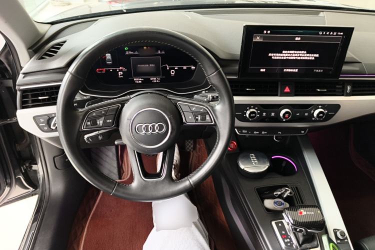 Used Audi A4L 2020 40 TFSI Fashion Dynamic Model Steering Wheel