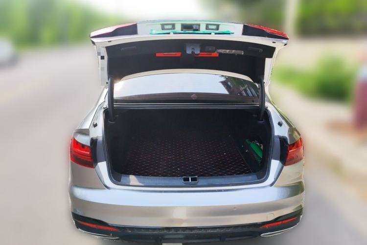 Used Audi A4L 2020 40 TFSI Fashion Dynamic Model Trunk