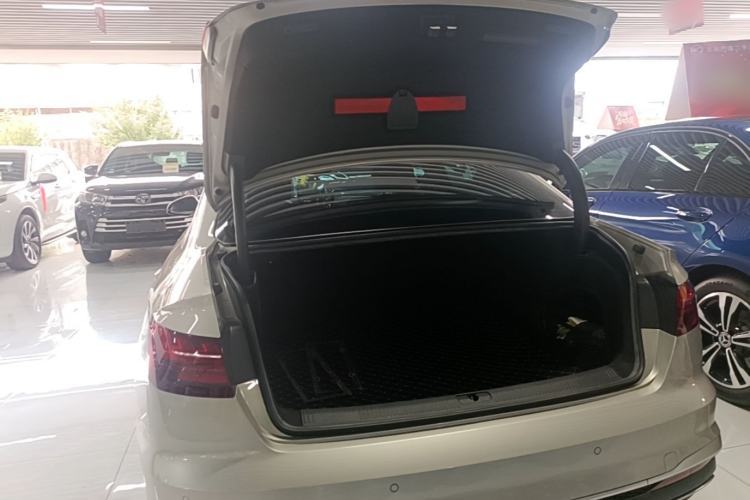 Used Audi A4L 2020 40 TFSI Fashion Dynamic Model Trunk