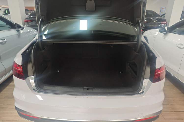 Used Audi A4L 2020 45 TFSI quattro Prestige Dynamic Edition Trunk