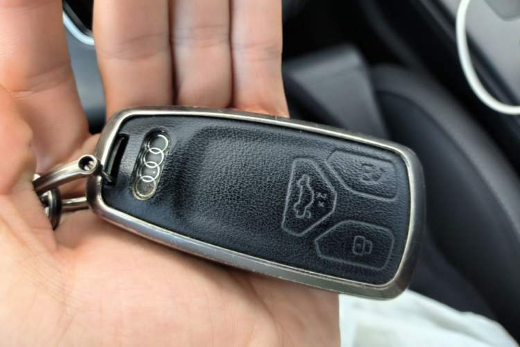 Used Audi A4L 2020 40 TFSI Fashion Dynamic Model Vehicle Key