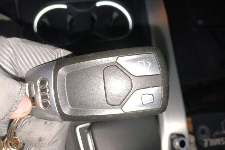 Used Audi A4L 2020 40 TFSI Fashion Dynamic Model Vehicle Key