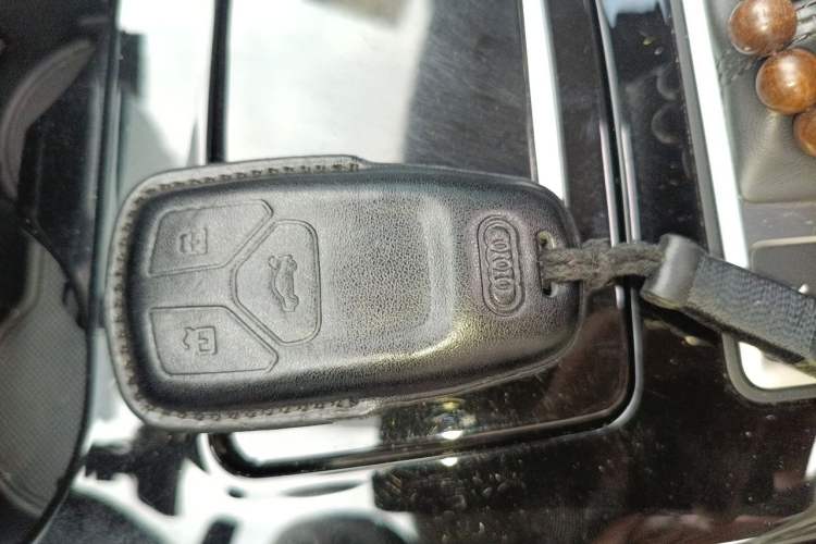 Used Audi A4L 2020 40 TFSI Fashion Dynamic Model Vehicle Key