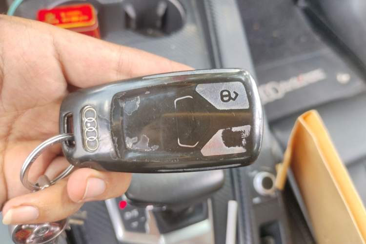 Used Audi A4L 2020 40 TFSI Luxury Prestige Edition Vehicle Key