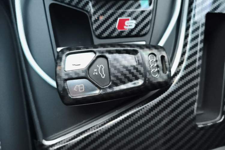 Used Audi A4L 2020 40 TFSI Fashion Dynamic Model Vehicle Key