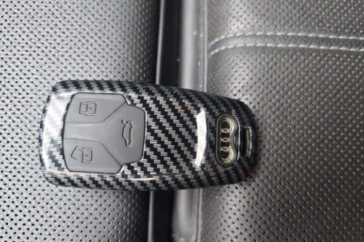 Used Audi A4L 2020 40 TFSI Fashion Dynamic Model Vehicle Key