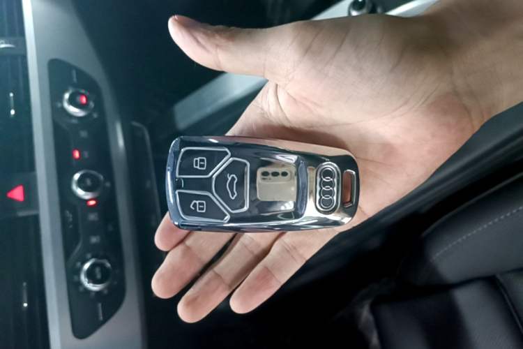 Used Audi A4L 2020 40 TFSI Fashion Dynamic Model Vehicle Key