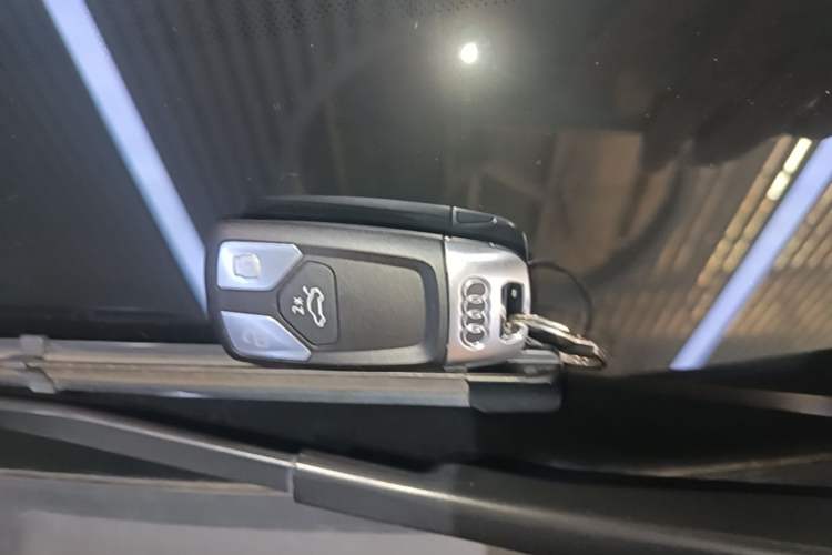 Used Audi A4L 2020 40 TFSI quattro Luxury Dynamic Model Vehicle Key