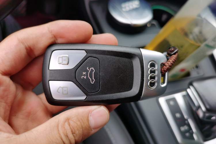Used Audi A4L 2020 40 TFSI Fashion Dynamic Model Vehicle Key