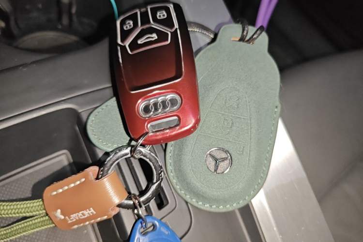 Used Audi A4L 2020 40 TFSI Luxury Dynamic Model Vehicle Key