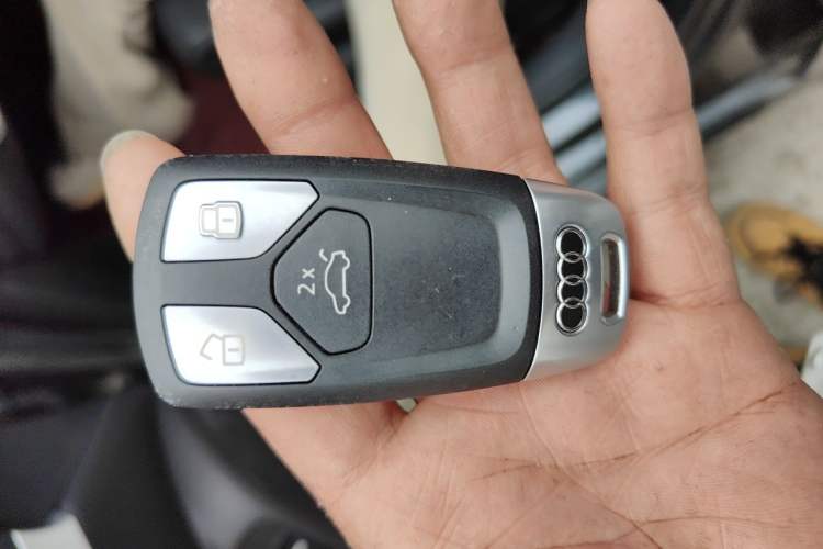 Used Audi A4L 2020 40 TFSI Fashion Dynamic Model Vehicle Key